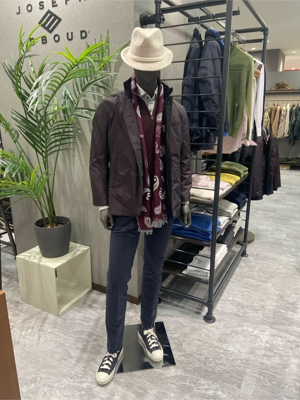 JOSEPH ABBOUD たかい　かおり コーディネート画像