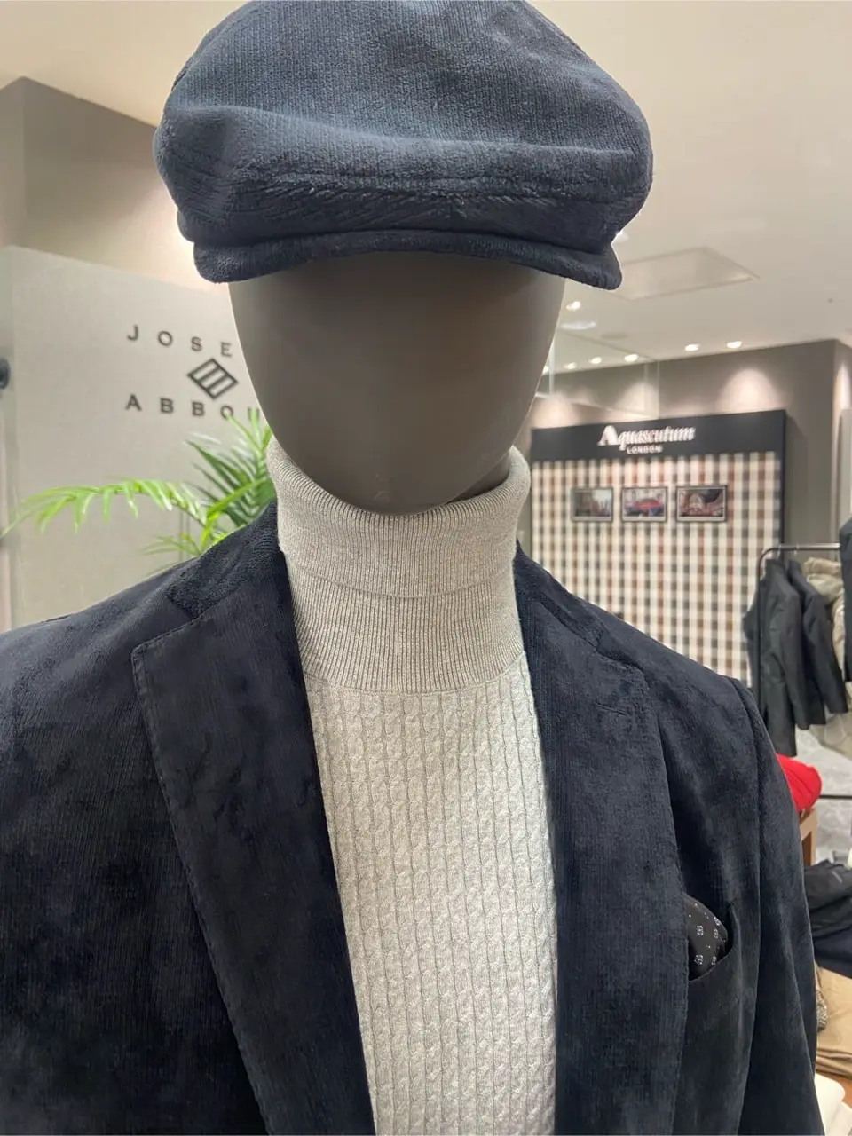 JOSEPH ABBOUD たかい　かおり コーディネート画像