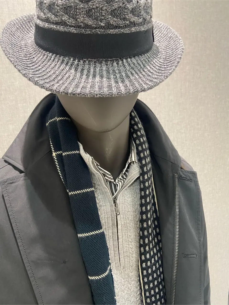 JOSEPH ABBOUD たかい　かおり コーディネート画像