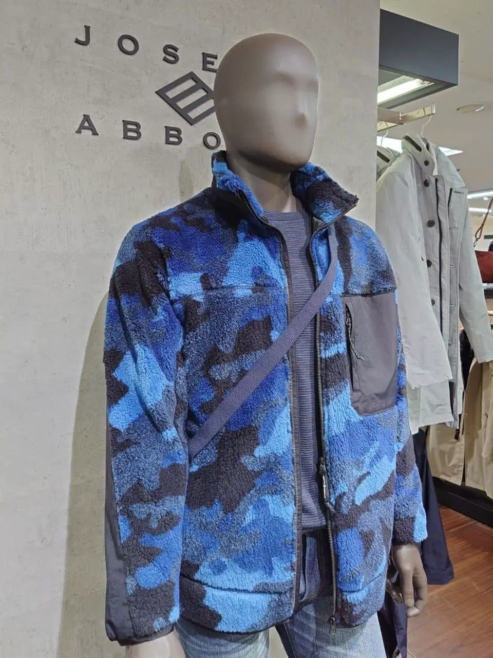 JOSEPH ABBOUD 石川 コーディネート画像