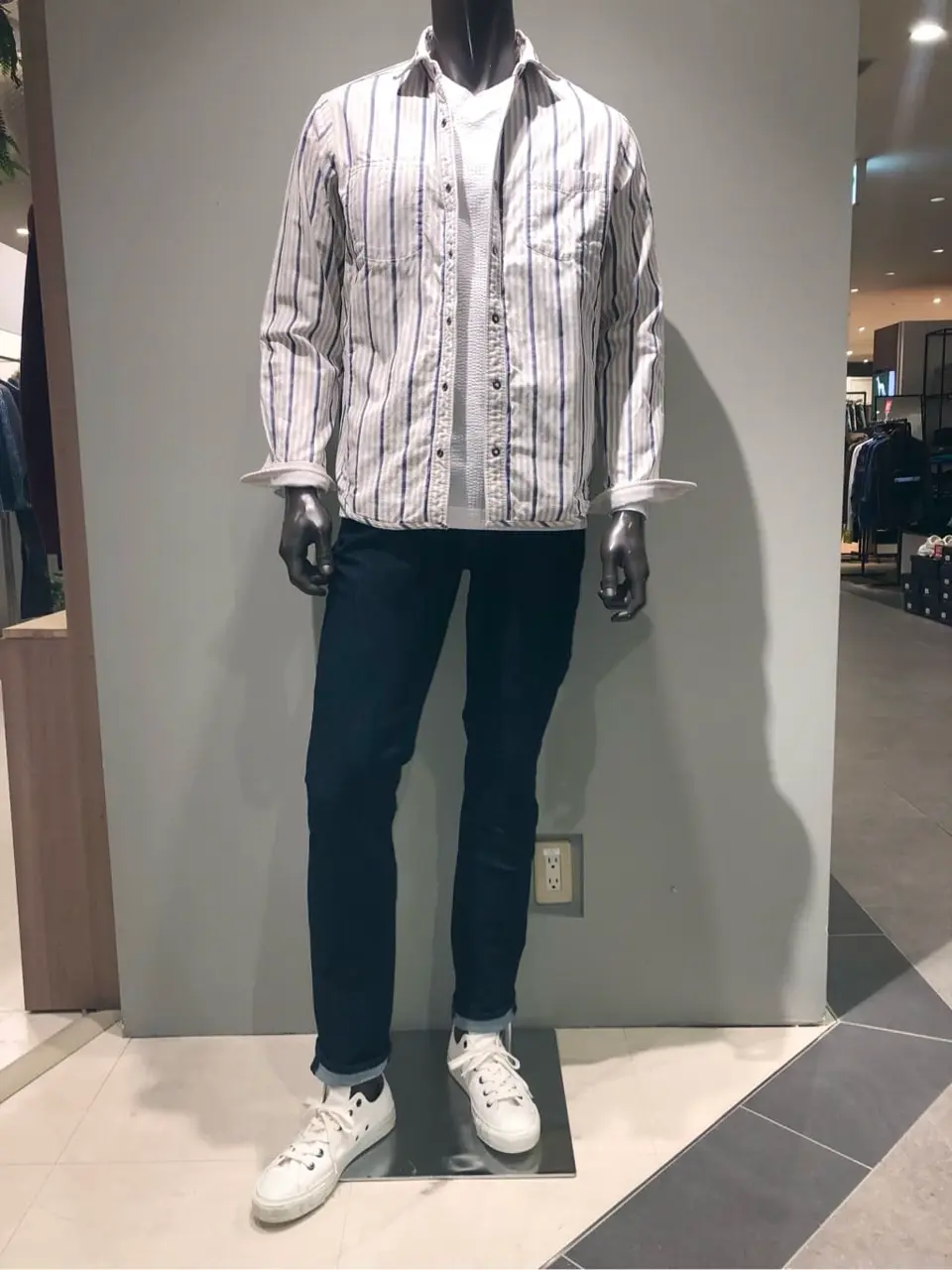 JOSEPH ABBOUD 川田 コーディネート画像