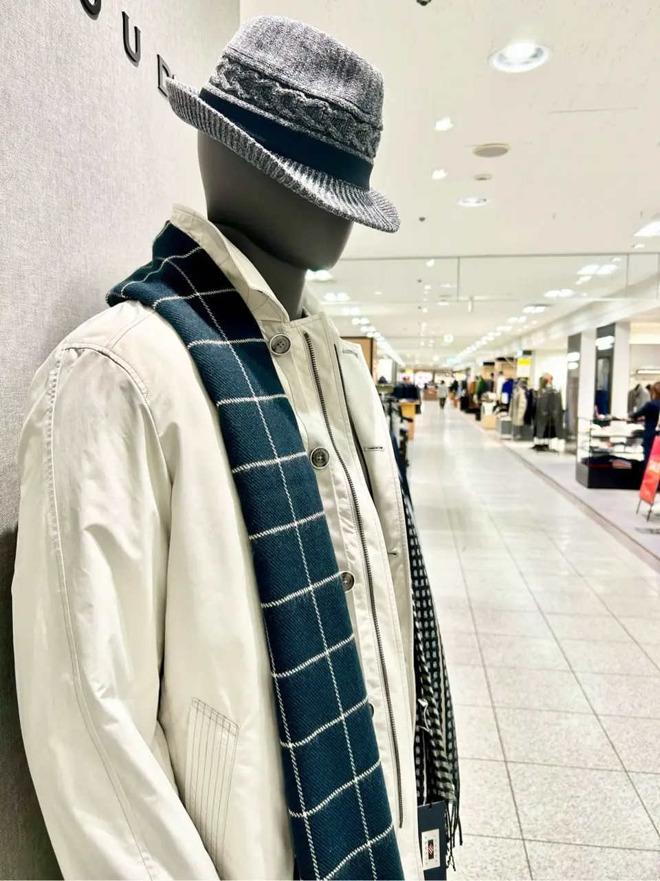 JOSEPH ABBOUD 上田 コーディネート画像