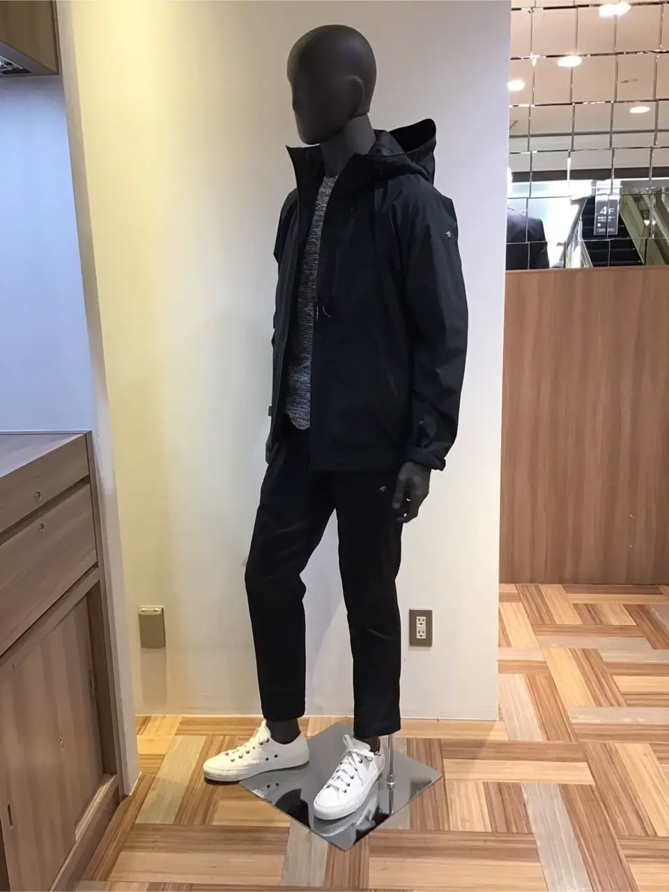 JOSEPH ABBOUD 小城 コーディネート画像