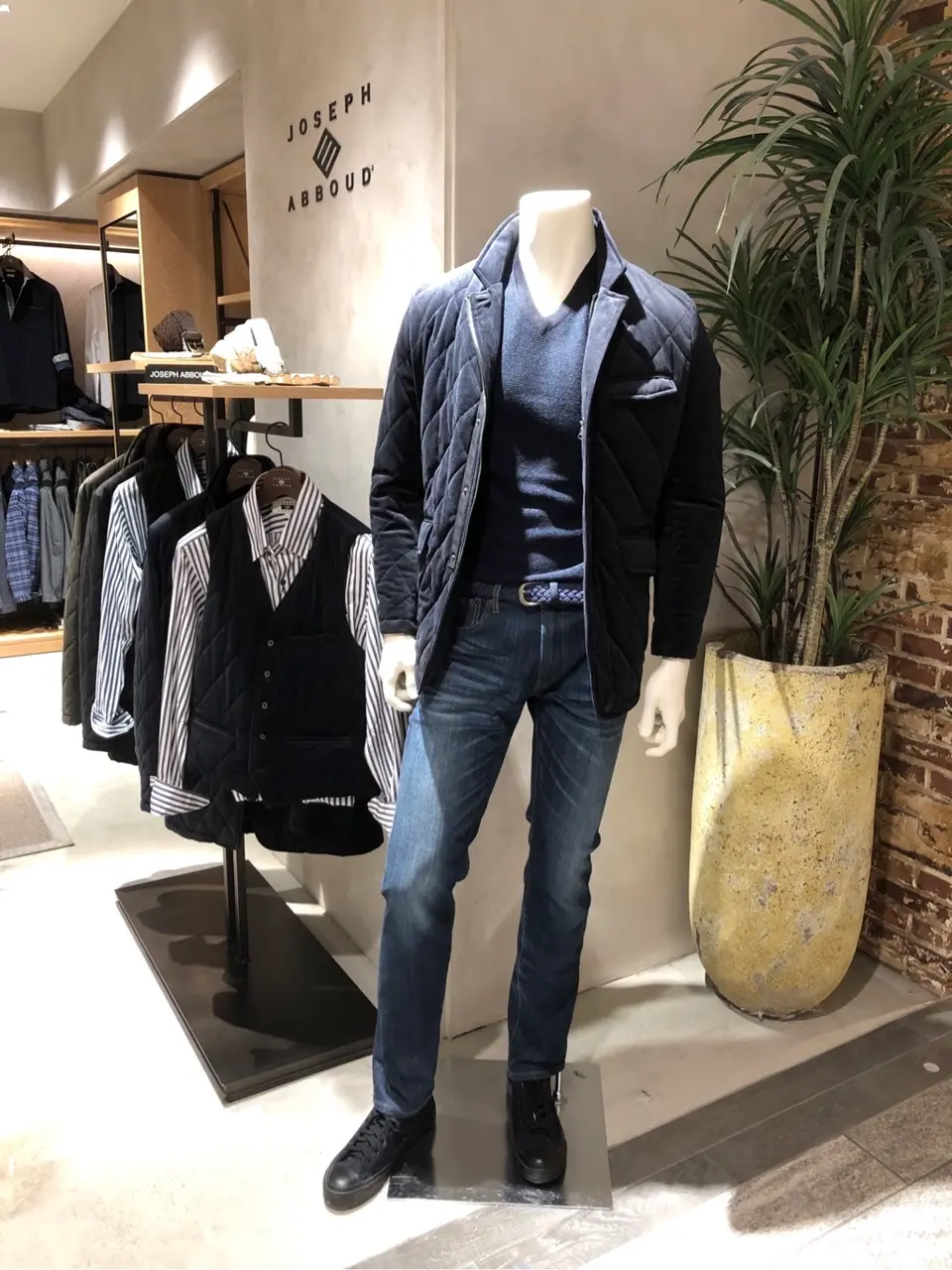 JOSEPH ABBOUD 小田 コーディネート画像