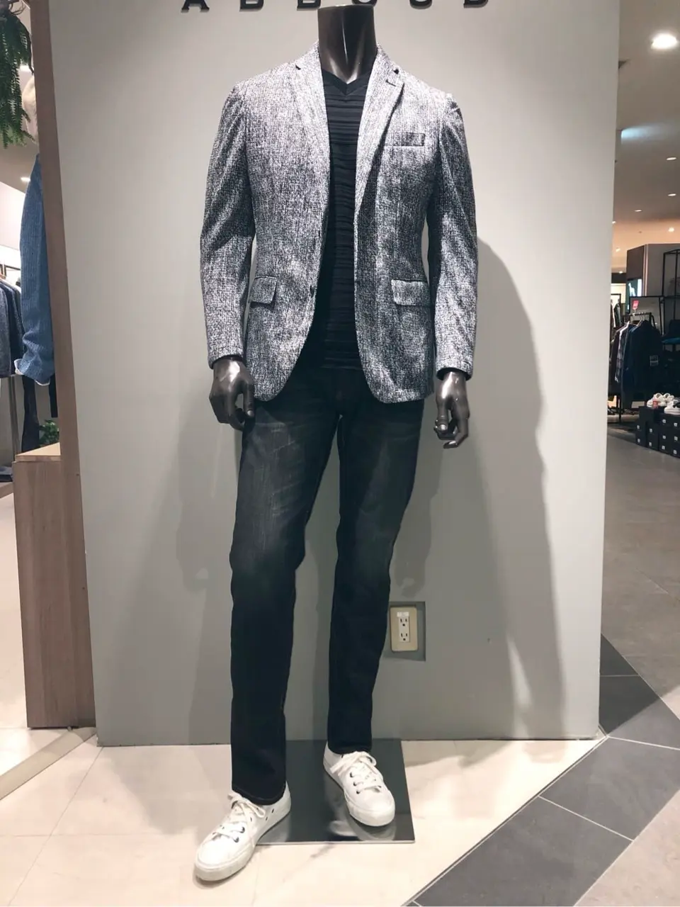 JOSEPH ABBOUD 川田 コーディネート画像