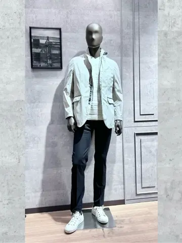 JOSEPH ABBOUD 二澤 コーディネート画像