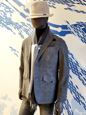JOSEPH ABBOUD 亀井 コーディネート画像