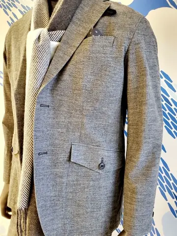 JOSEPH ABBOUD 亀井 コーディネート画像