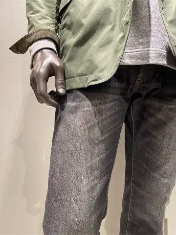 JOSEPH ABBOUD 伊津野 コーディネート画像