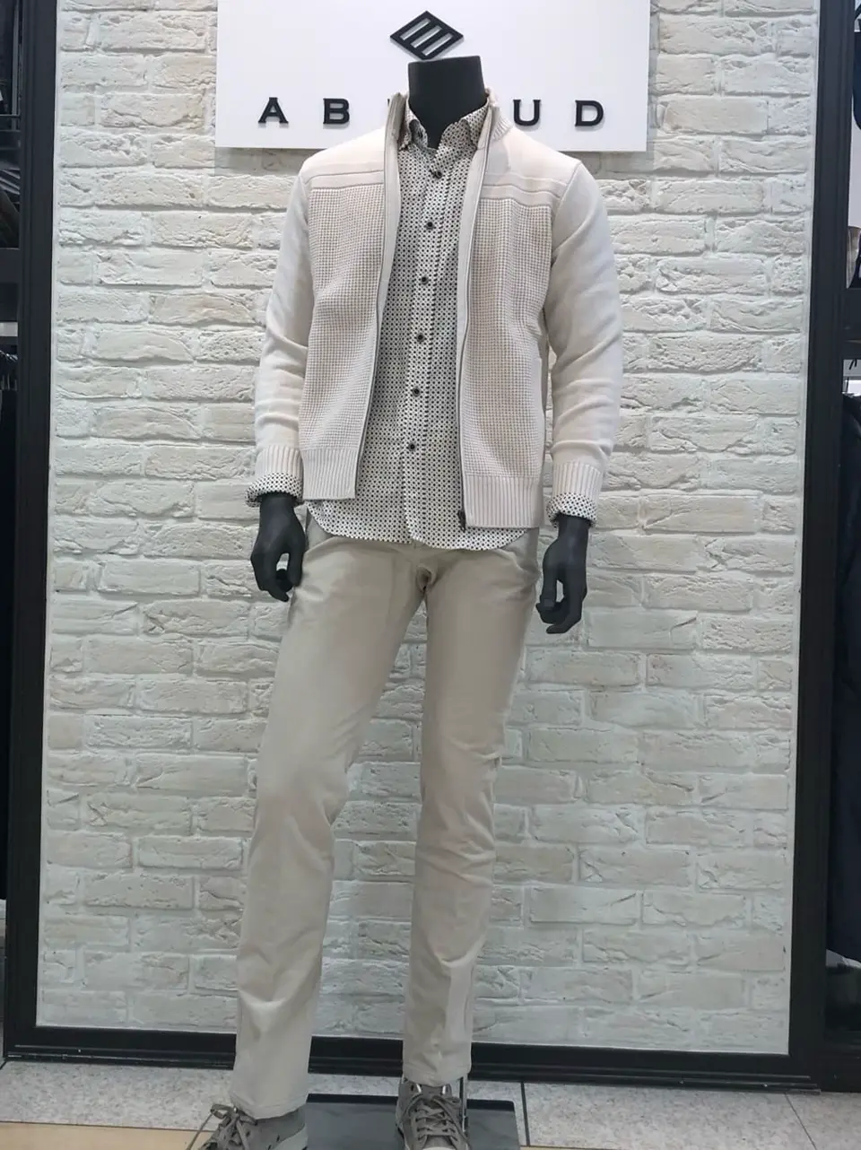 JOSEPH ABBOUD 山口 コーディネート画像