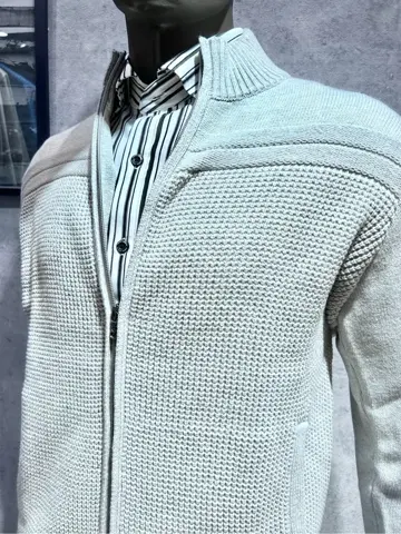 JOSEPH ABBOUD 二澤 コーディネート画像