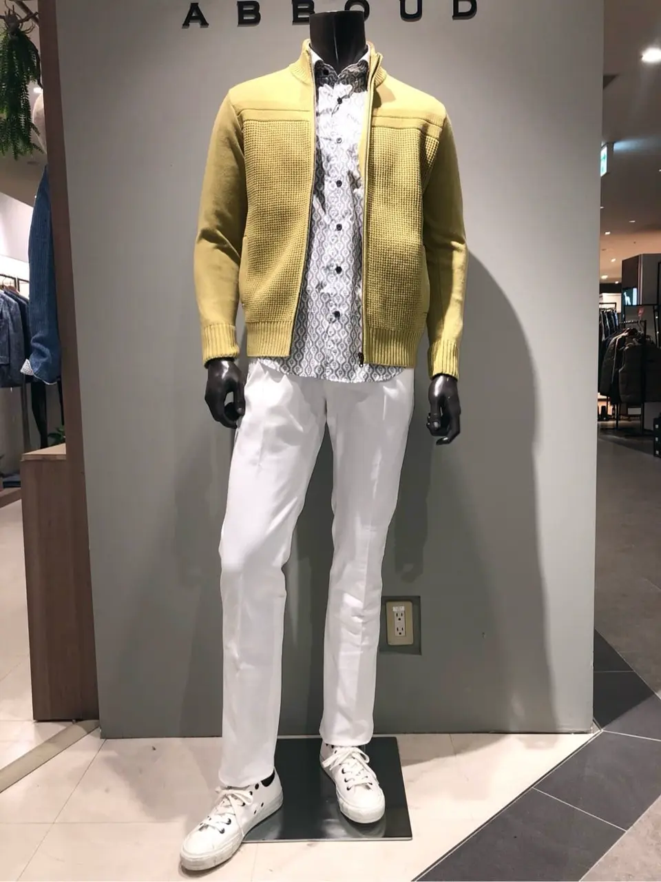 JOSEPH ABBOUD 川田 コーディネート画像