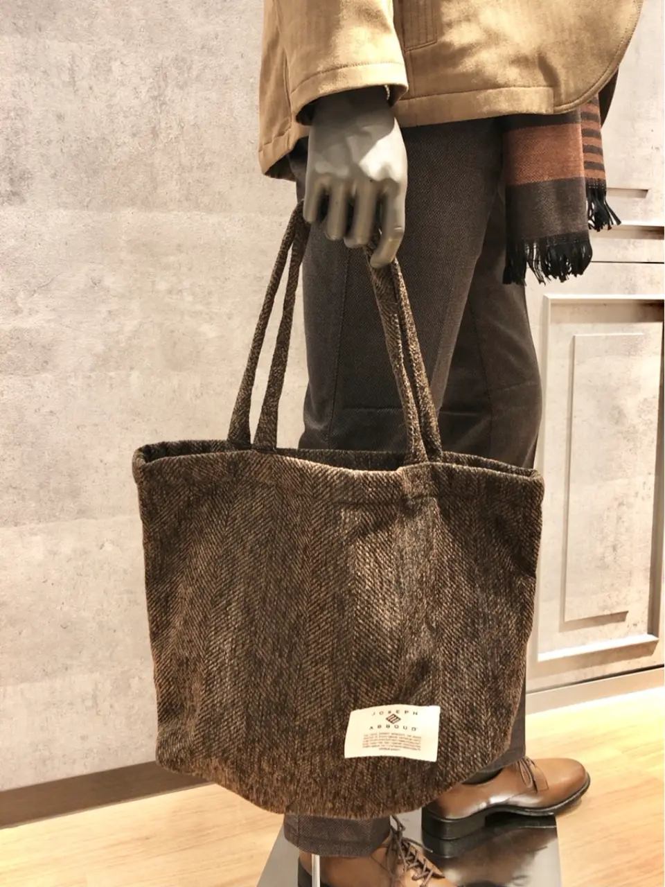 JOSEPH ABBOUD 二澤 コーディネート画像