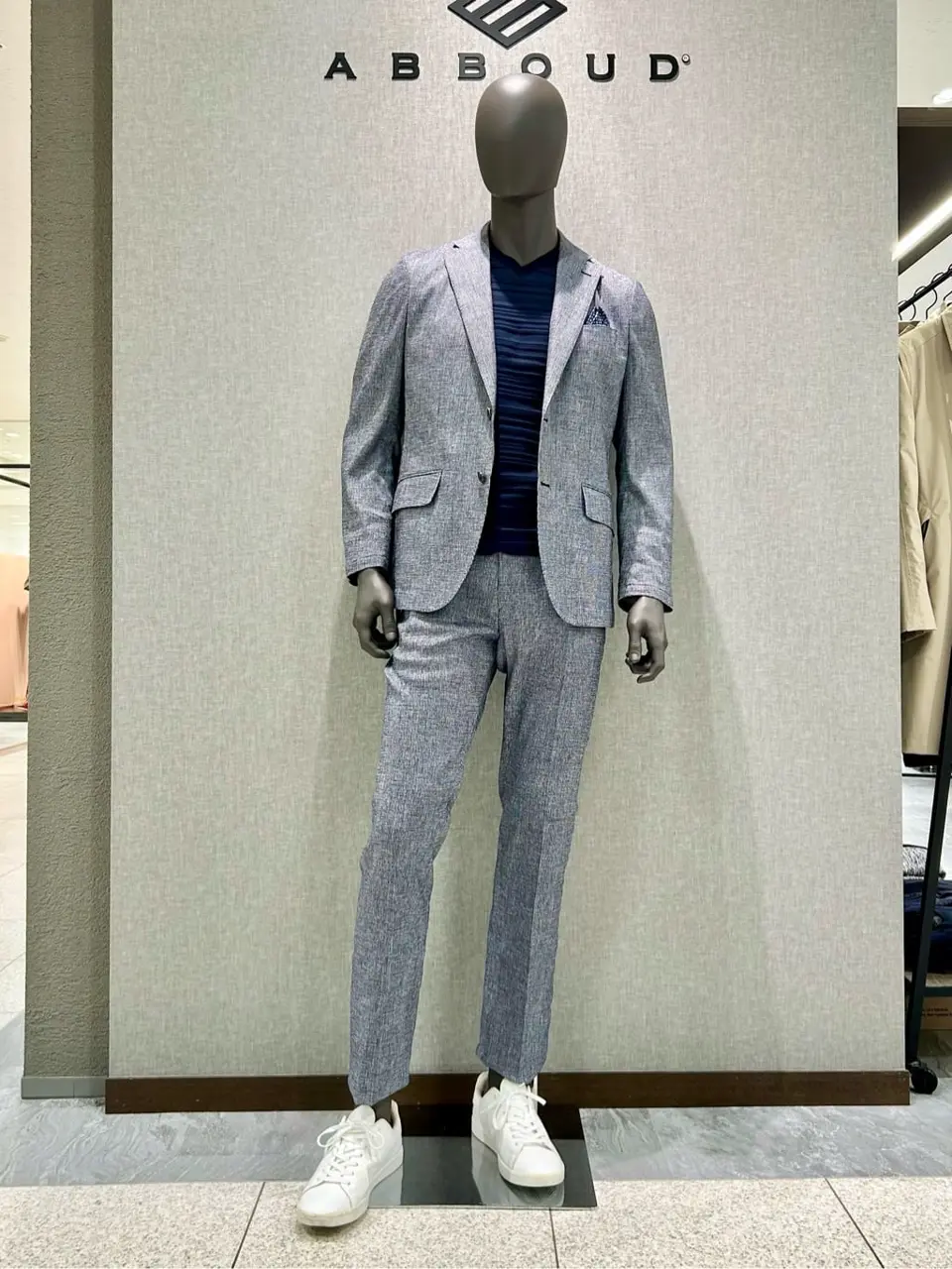 JOSEPH ABBOUD 上田 コーディネート画像