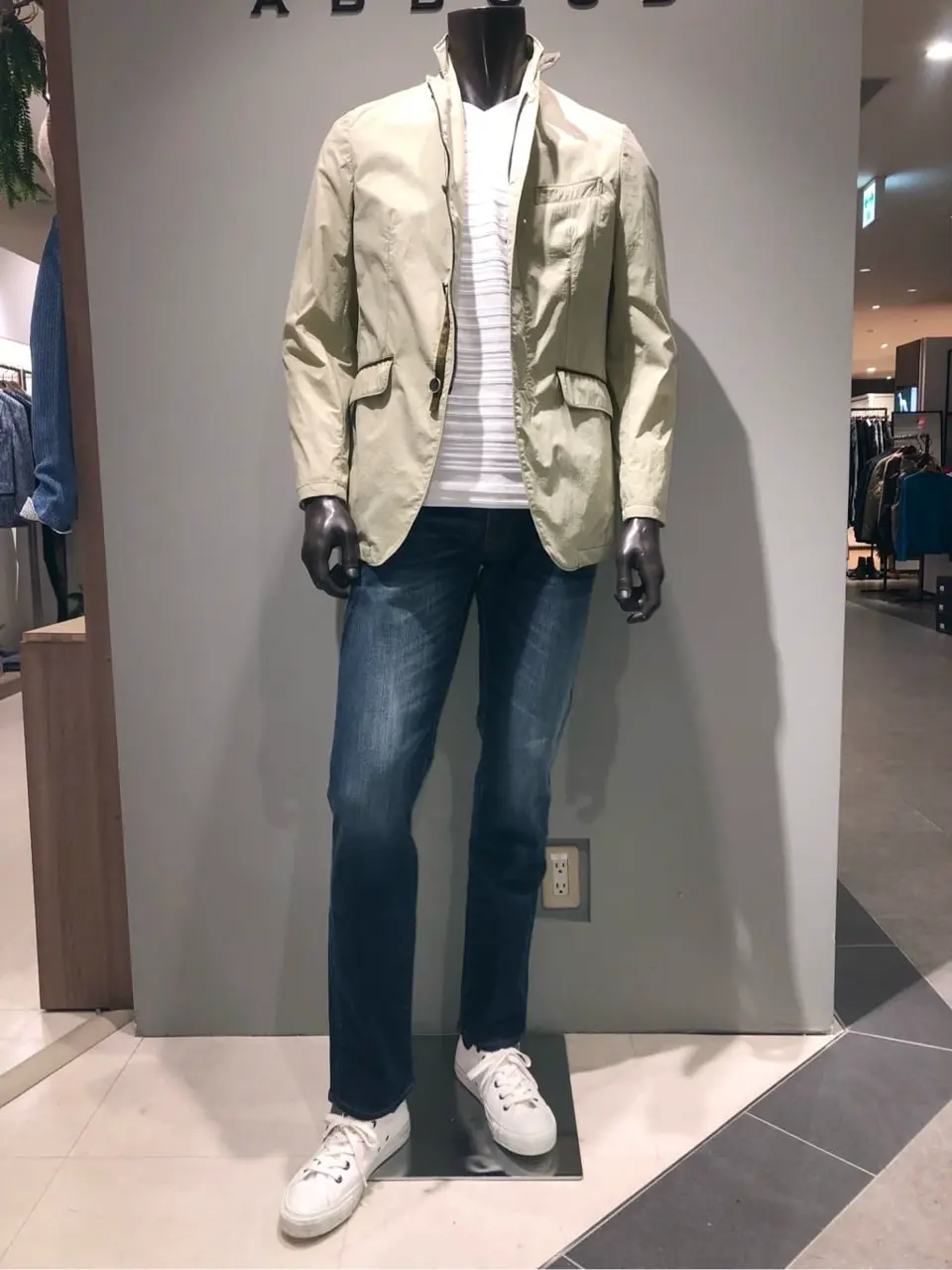 JOSEPH ABBOUD 川田 コーディネート画像