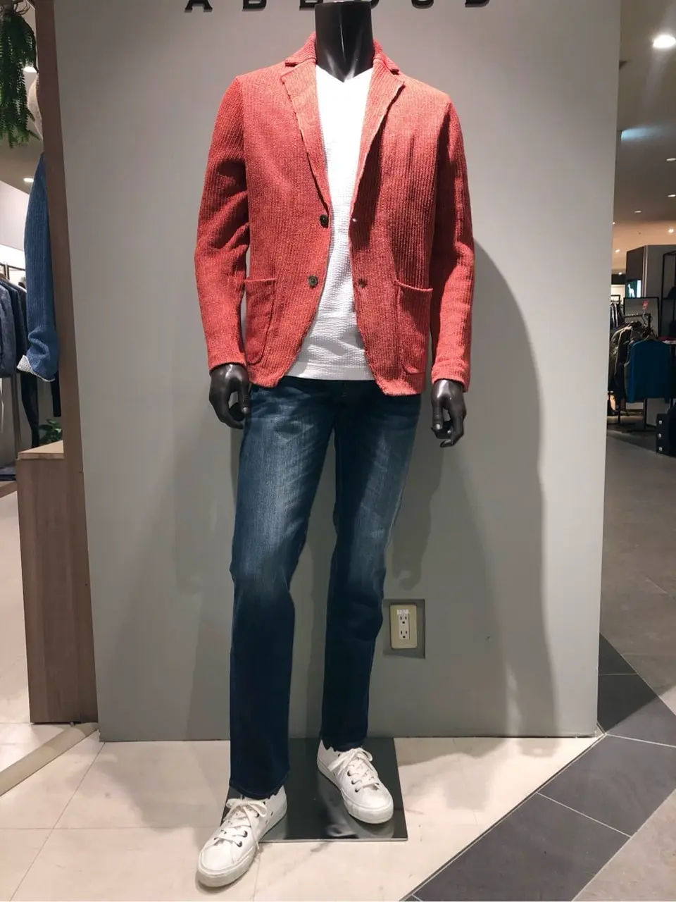 JOSEPH ABBOUD 川田 コーディネート画像