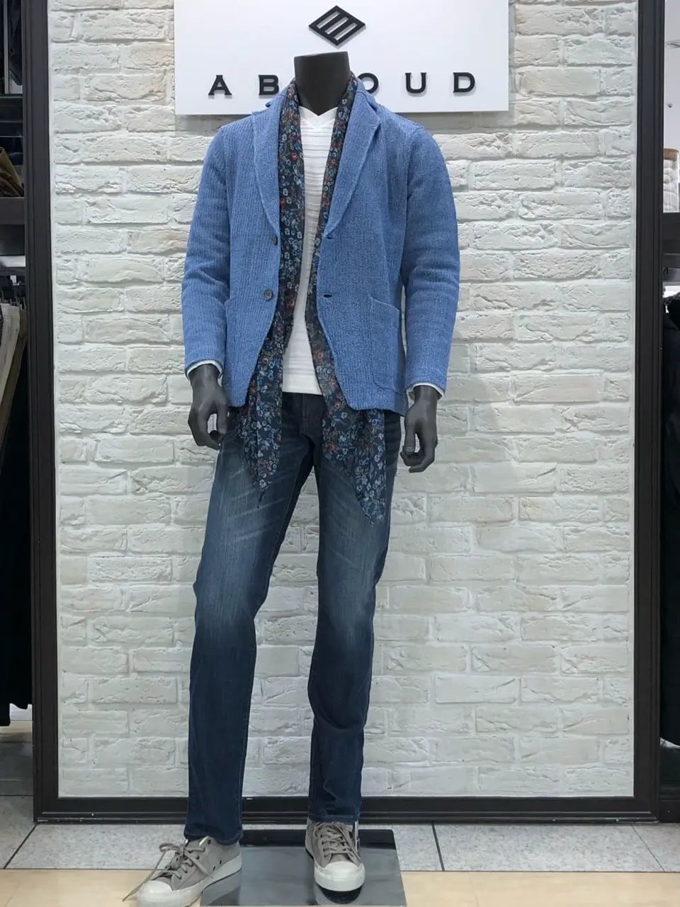 JOSEPH ABBOUD 山口 コーディネート画像