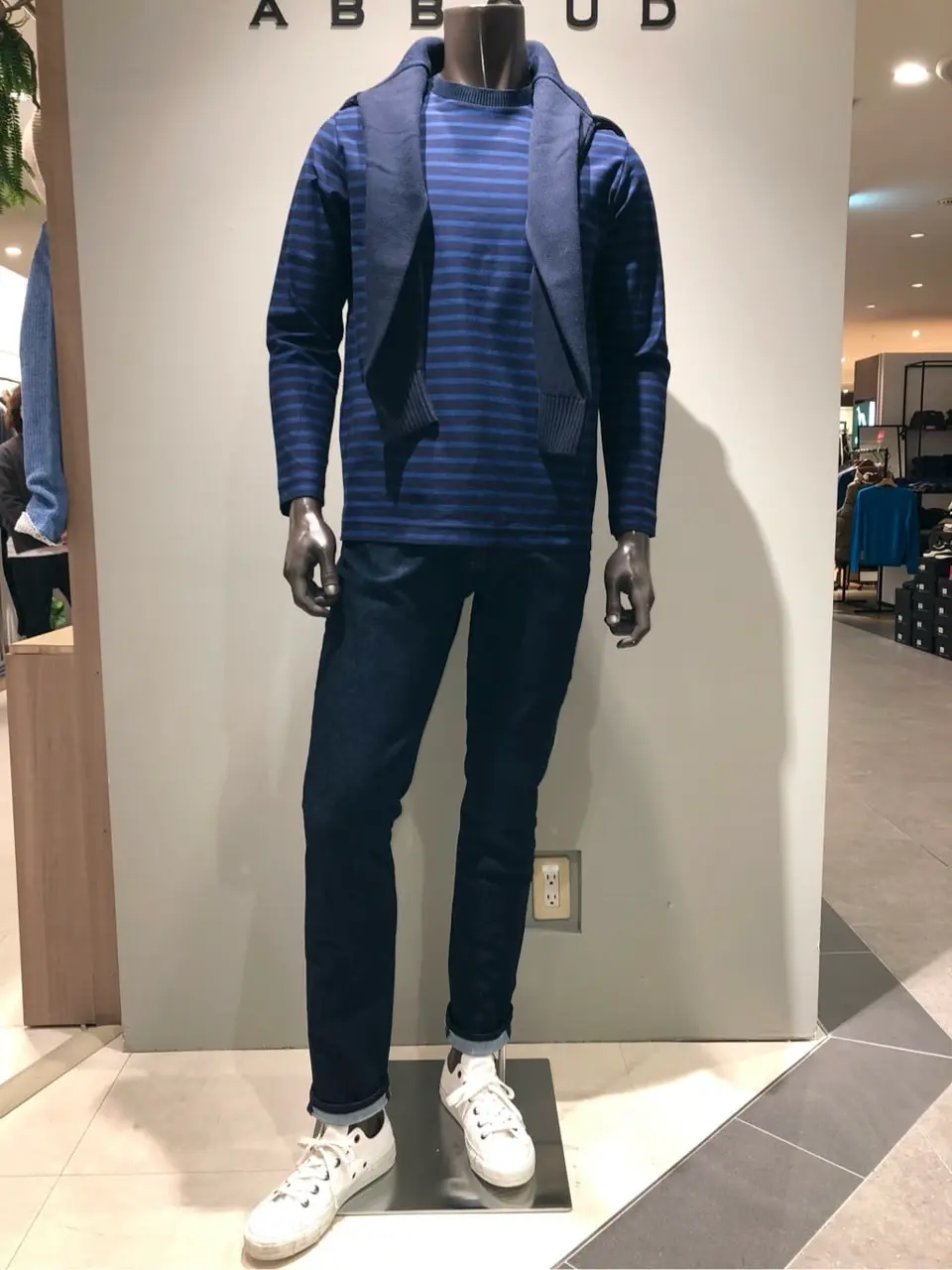 JOSEPH ABBOUD 川田 コーディネート画像