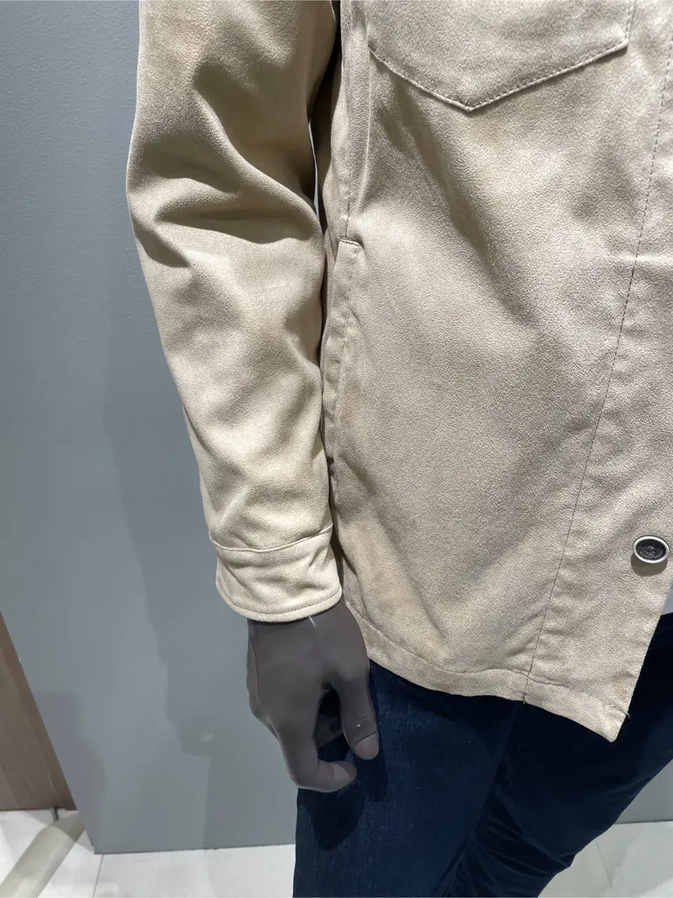 JOSEPH ABBOUD 伊津野 コーディネート画像