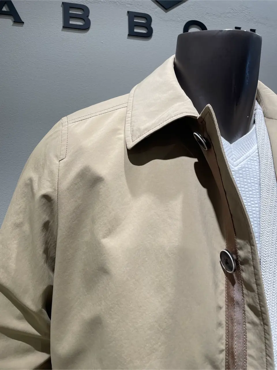 JOSEPH ABBOUD 伊津野 コーディネート画像