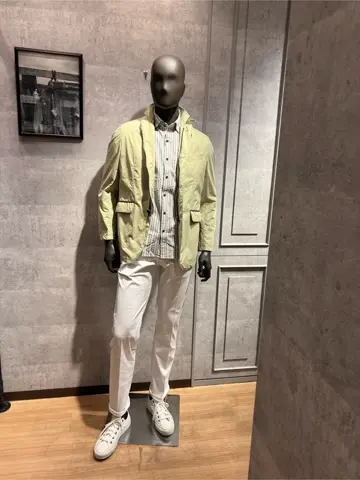 JOSEPH ABBOUD 上條 コーディネート画像