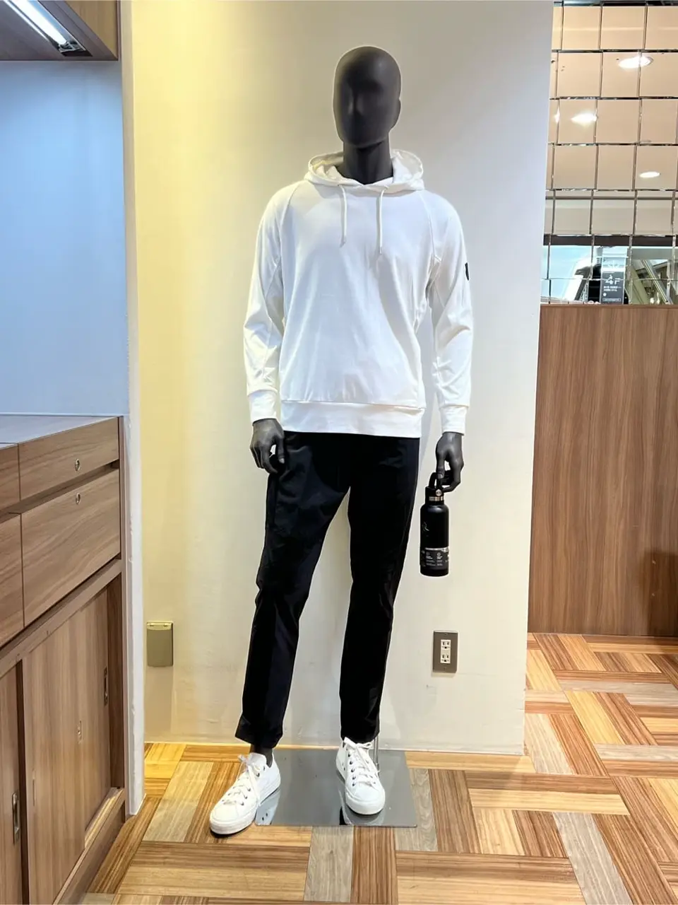 JOSEPH ABBOUD 森部 コーディネート画像