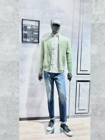 JOSEPH ABBOUD 二澤 コーディネート画像