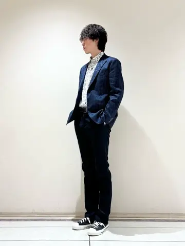 JOSEPH ABBOUD 近藤 コーディネート画像