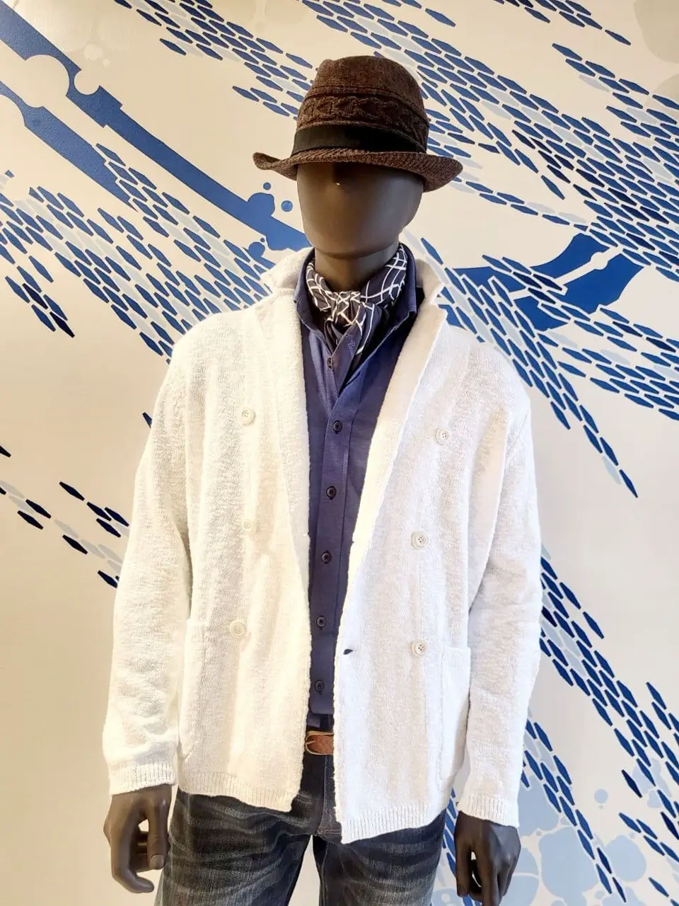 JOSEPH ABBOUD 亀井 コーディネート画像