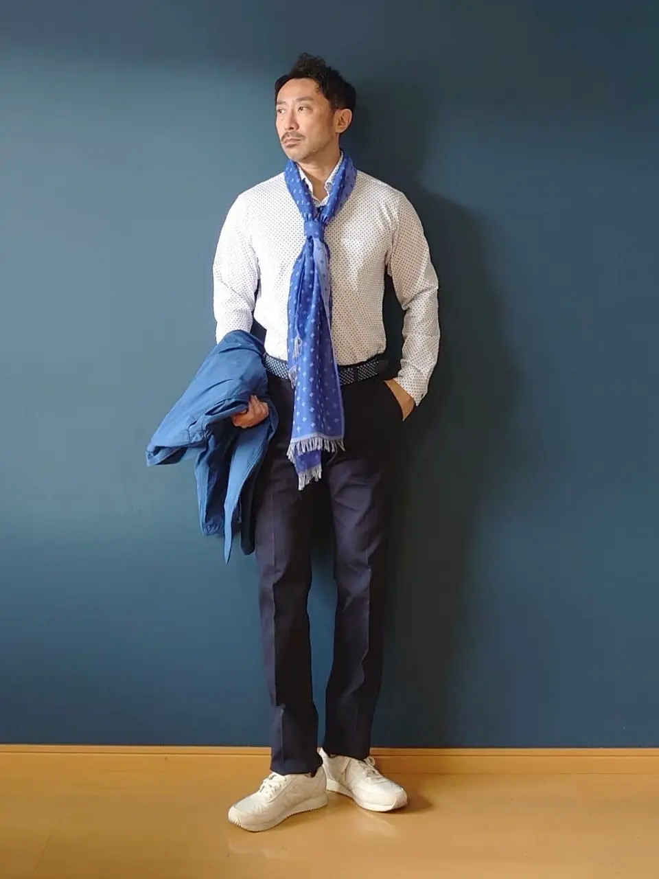 JOSEPH ABBOUD 安東 コーディネート画像