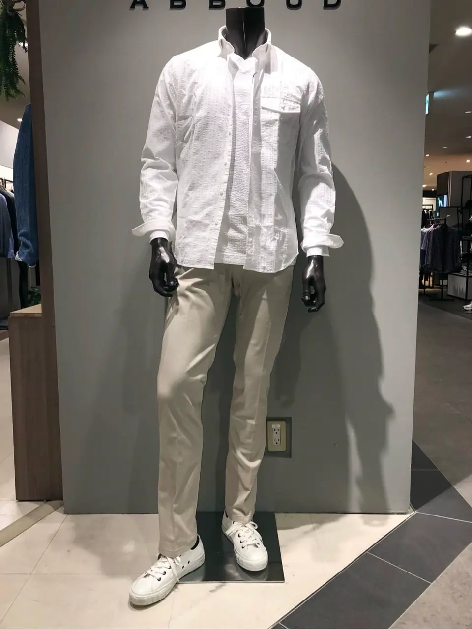 JOSEPH ABBOUD 川田 コーディネート画像