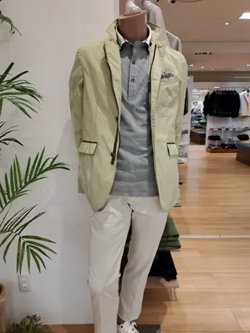 JOSEPH ABBOUD 藤川 コーディネート画像