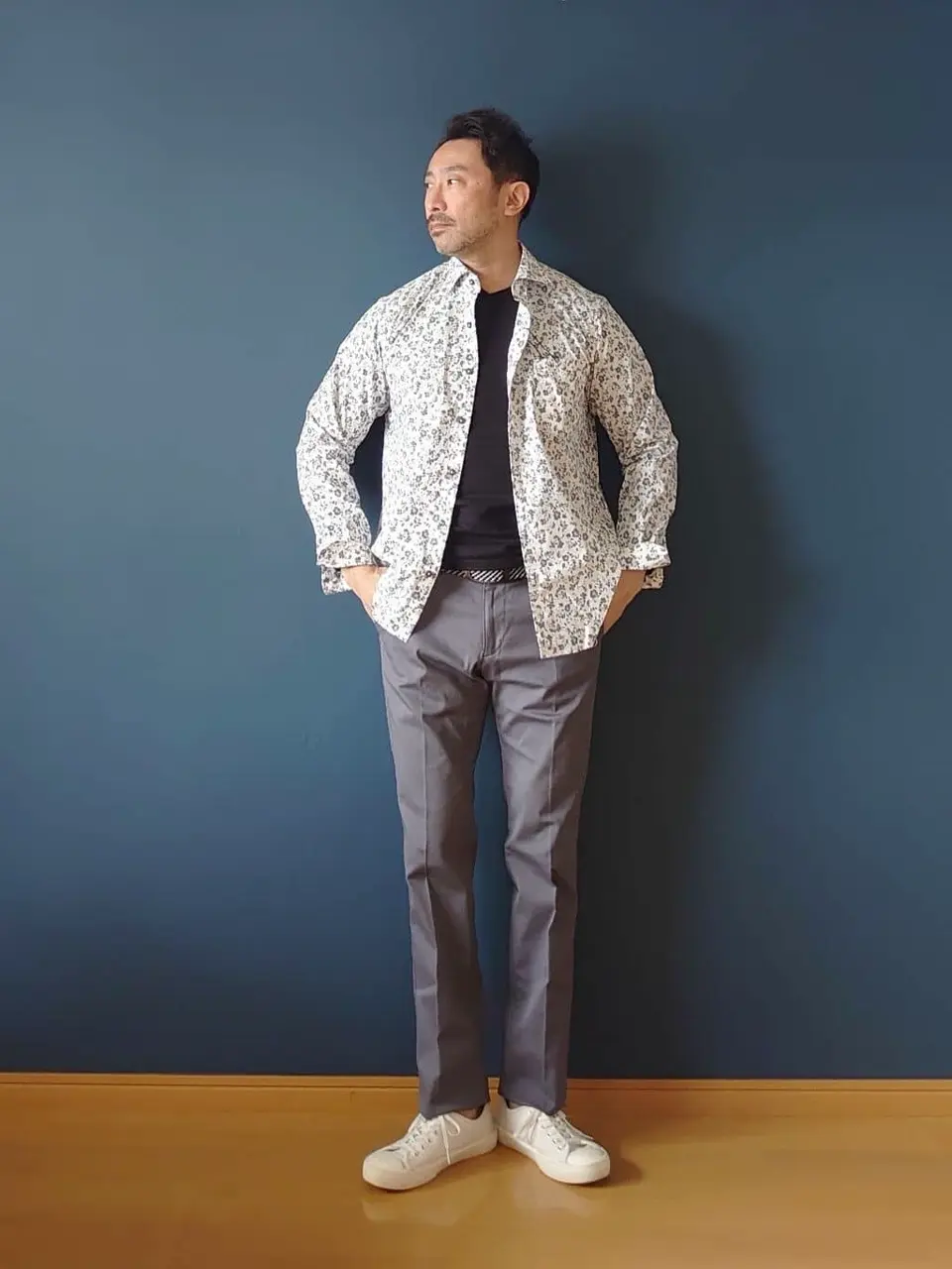 JOSEPH ABBOUD 安東 コーディネート画像