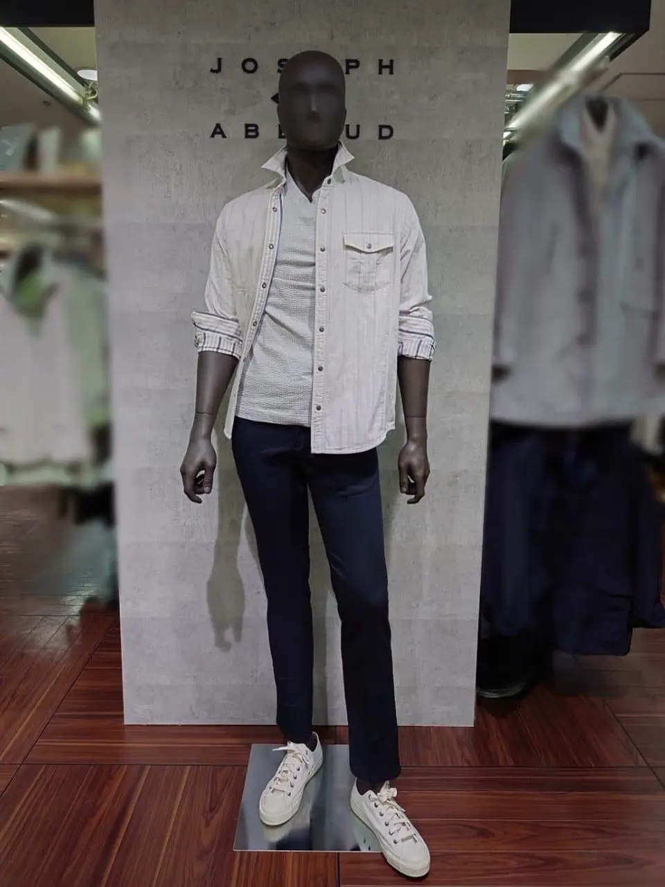 JOSEPH ABBOUD 石川 コーディネート画像