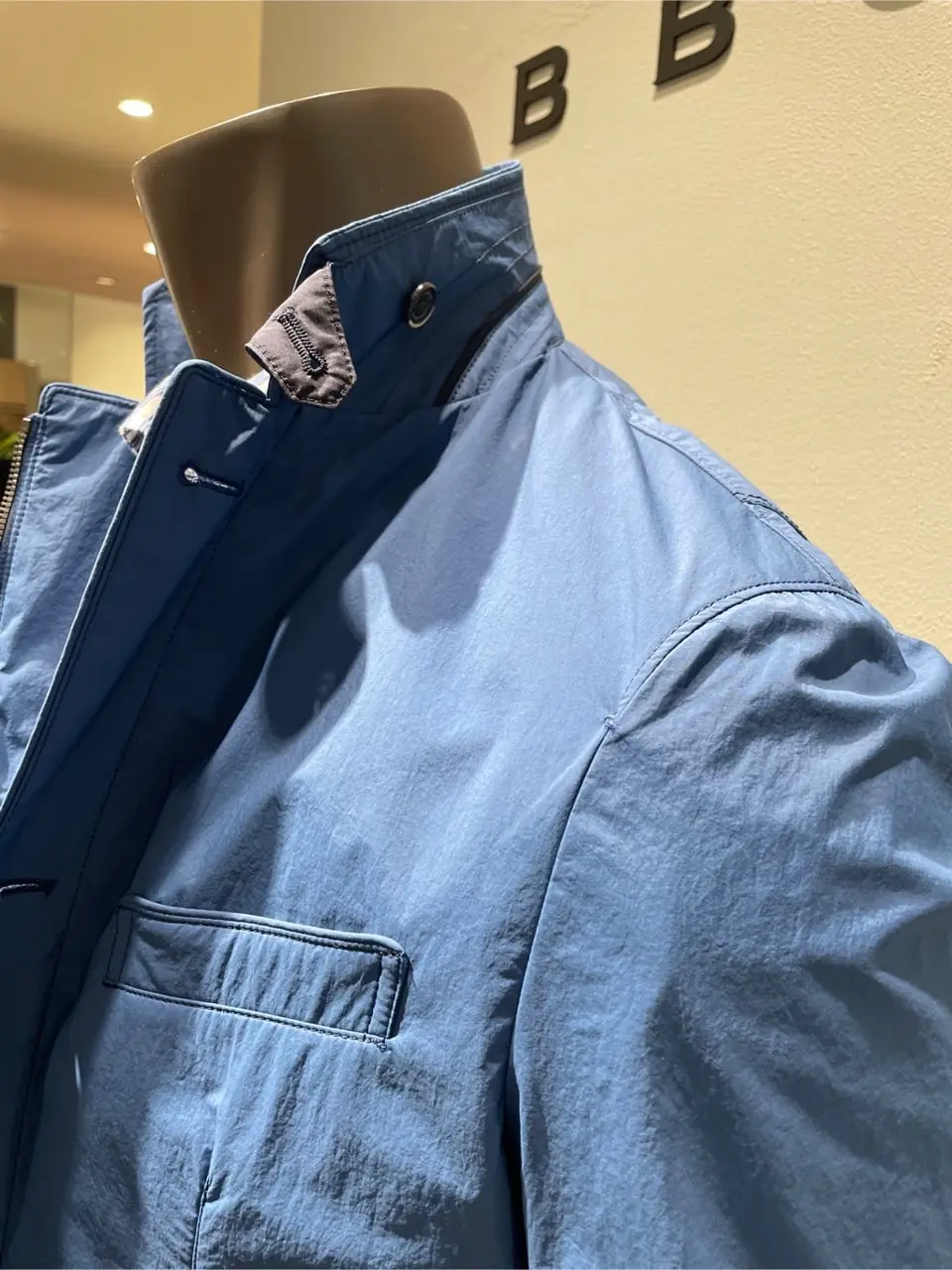 JOSEPH ABBOUD 伊津野 コーディネート画像