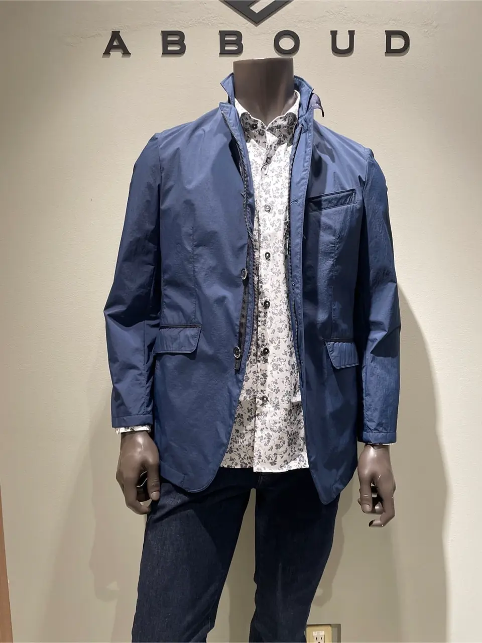 JOSEPH ABBOUD 伊津野 コーディネート画像