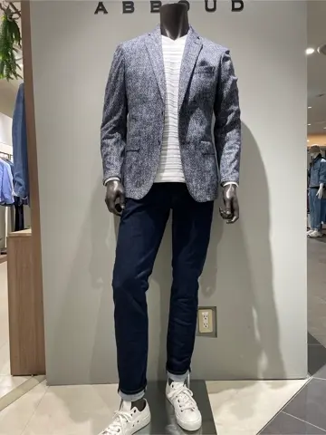 JOSEPH ABBOUD 伊津野 コーディネート画像