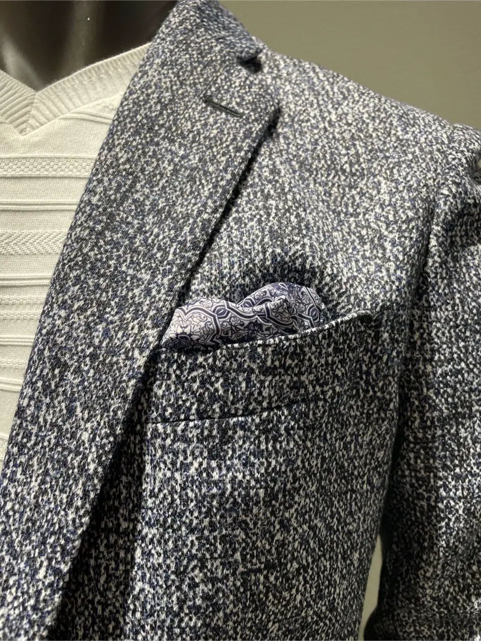 JOSEPH ABBOUD 伊津野 コーディネート画像