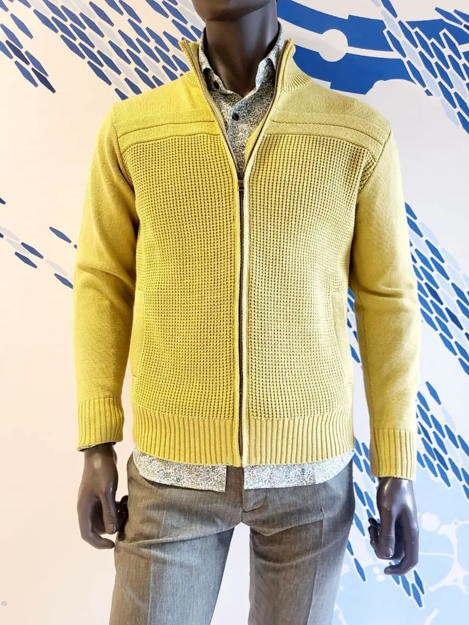 JOSEPH ABBOUD 亀井 コーディネート画像