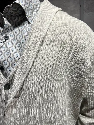 JOSEPH ABBOUD 上條 コーディネート画像