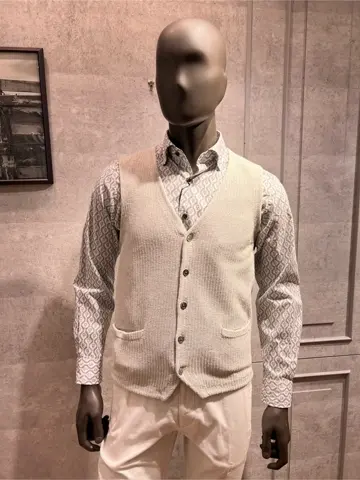 JOSEPH ABBOUD 上條 コーディネート画像