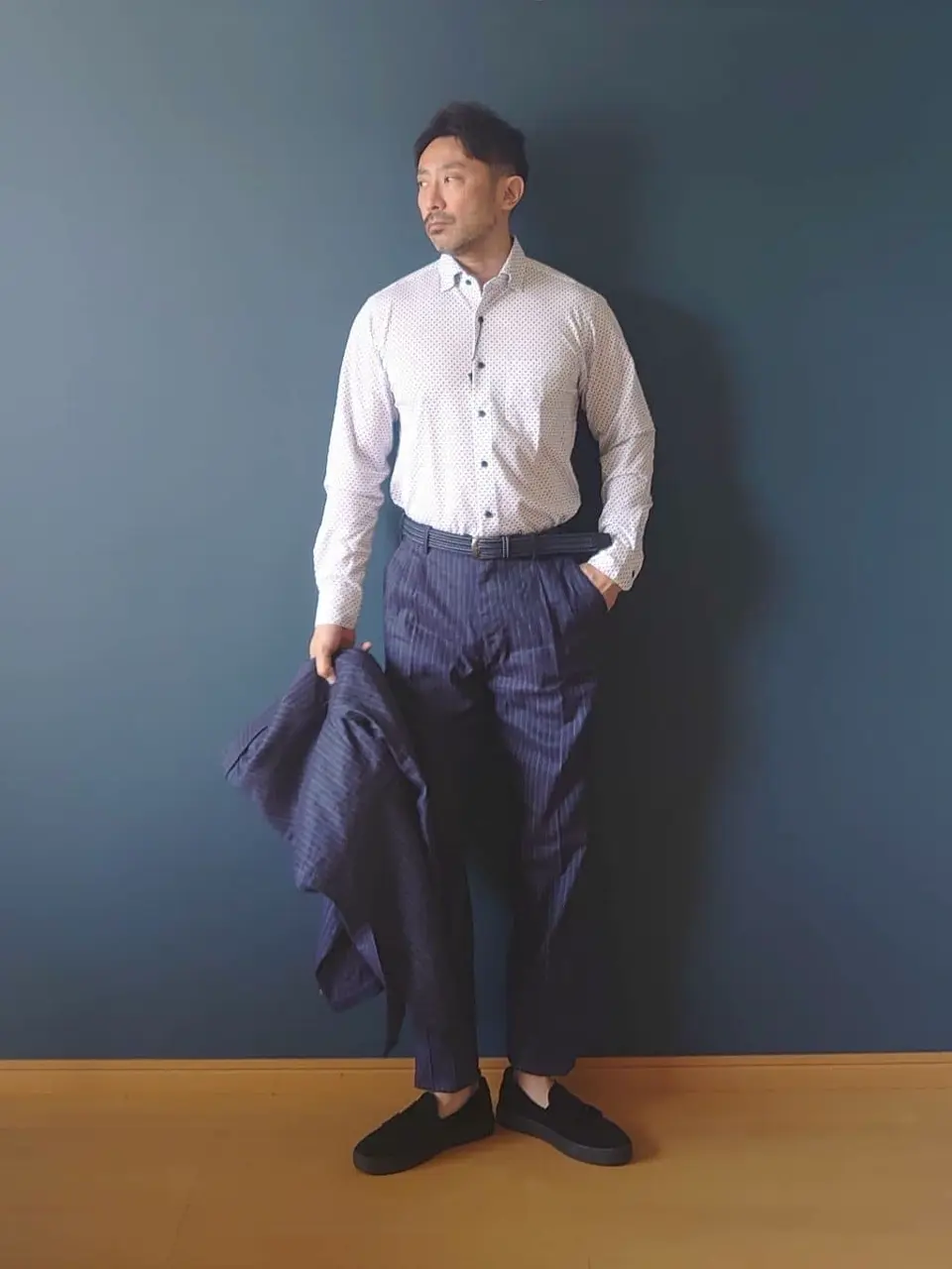 JOSEPH ABBOUD 安東 コーディネート画像