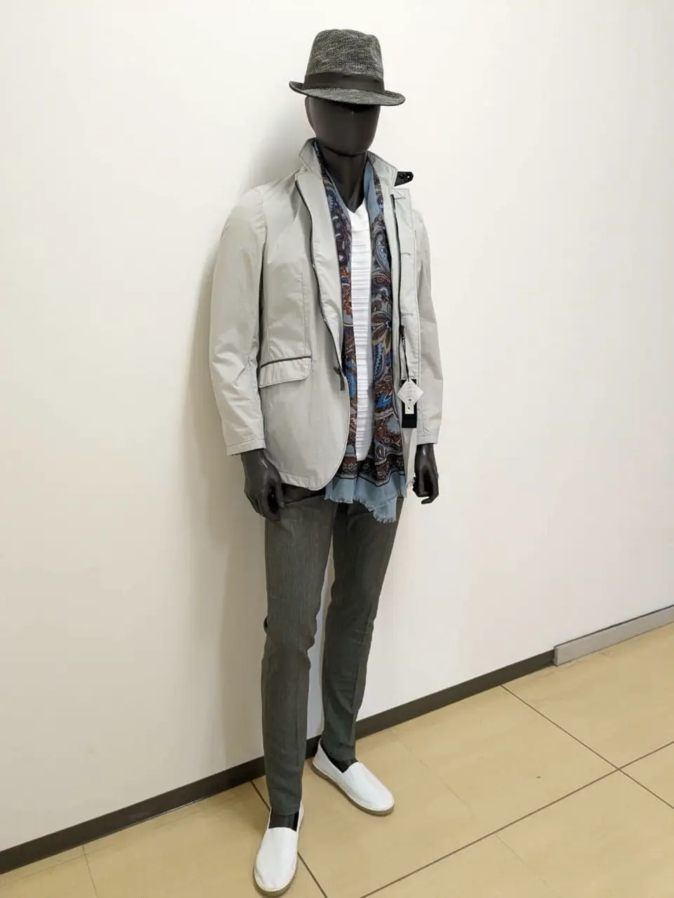 JOSEPH ABBOUD 大久 コーディネート画像