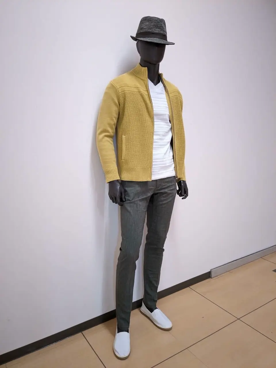 JOSEPH ABBOUD 大久 コーディネート画像