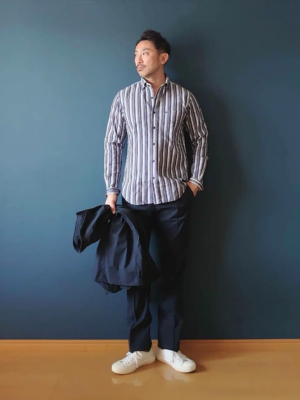 JOSEPH ABBOUD 安東 コーディネート画像