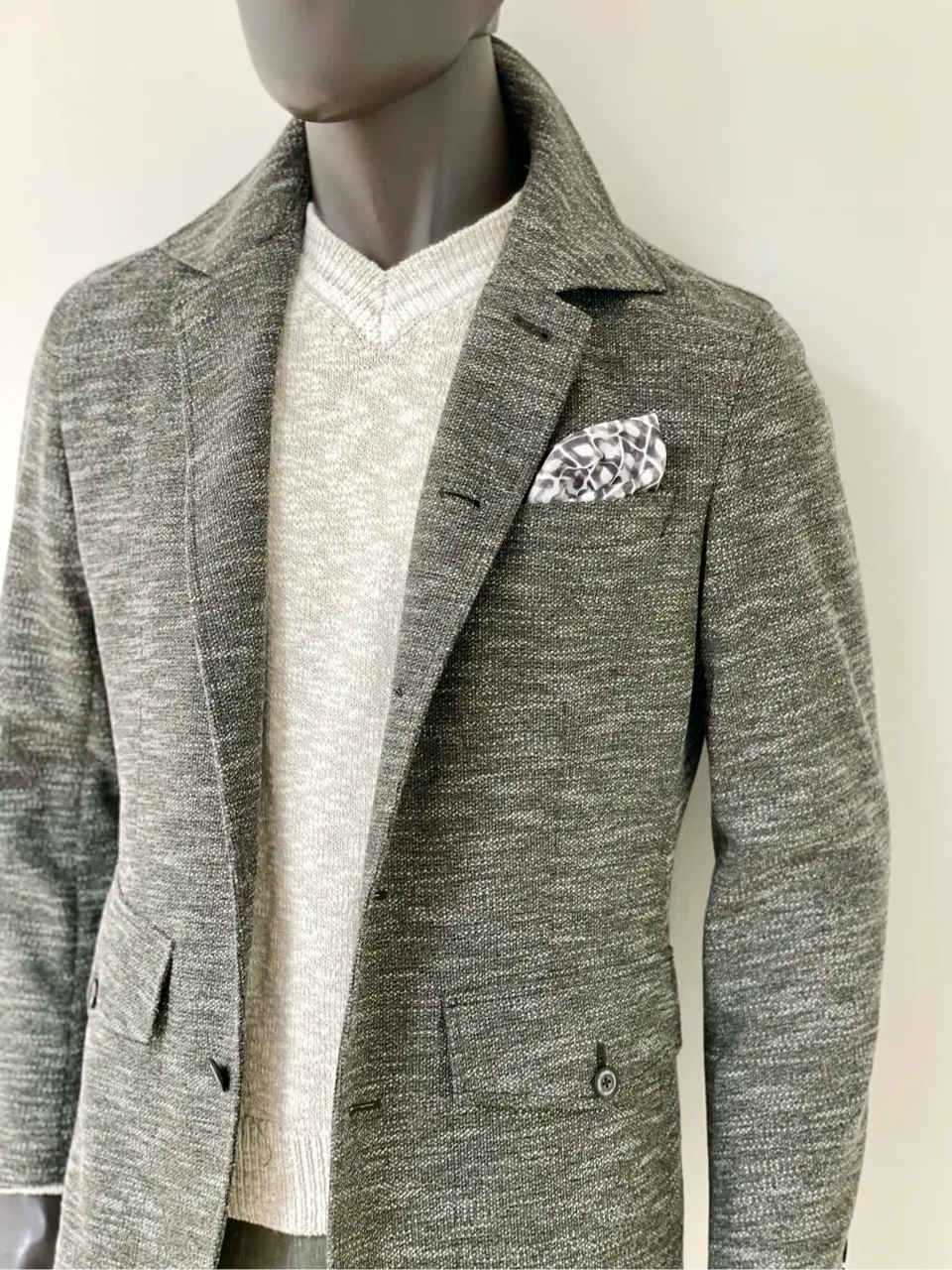 JOSEPH ABBOUD 金本 コーディネート画像