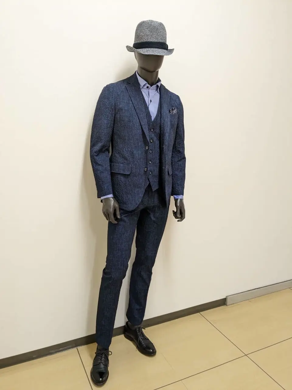 JOSEPH ABBOUD 大久 コーディネート画像