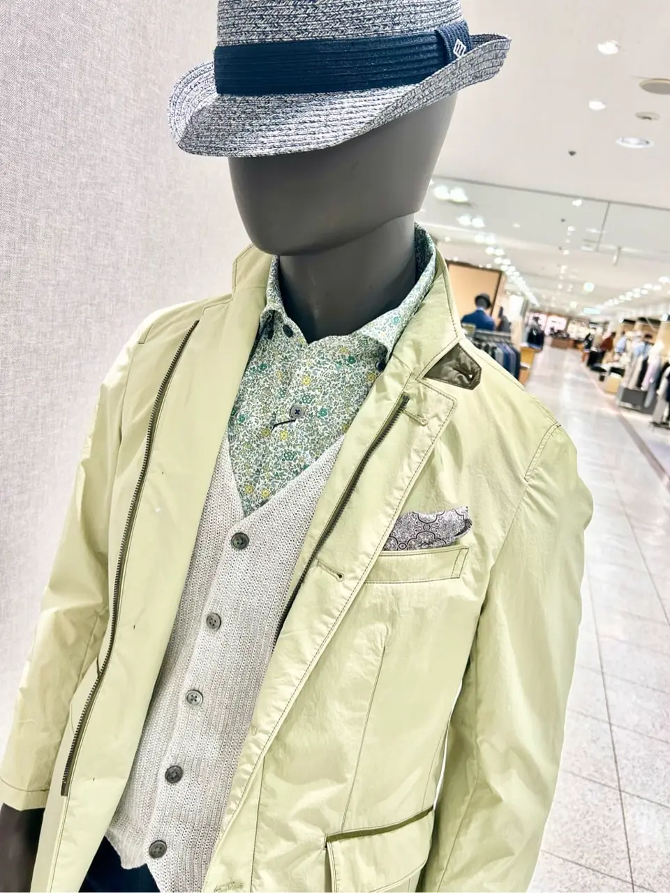 JOSEPH ABBOUD 上田 コーディネート画像