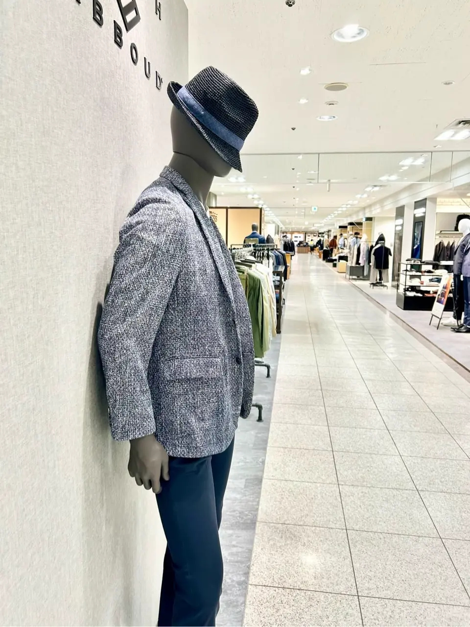 JOSEPH ABBOUD 上田 コーディネート画像