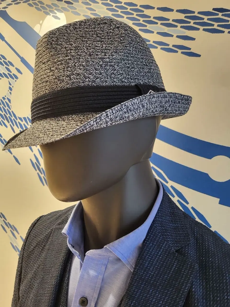 JOSEPH ABBOUD 亀井 コーディネート画像